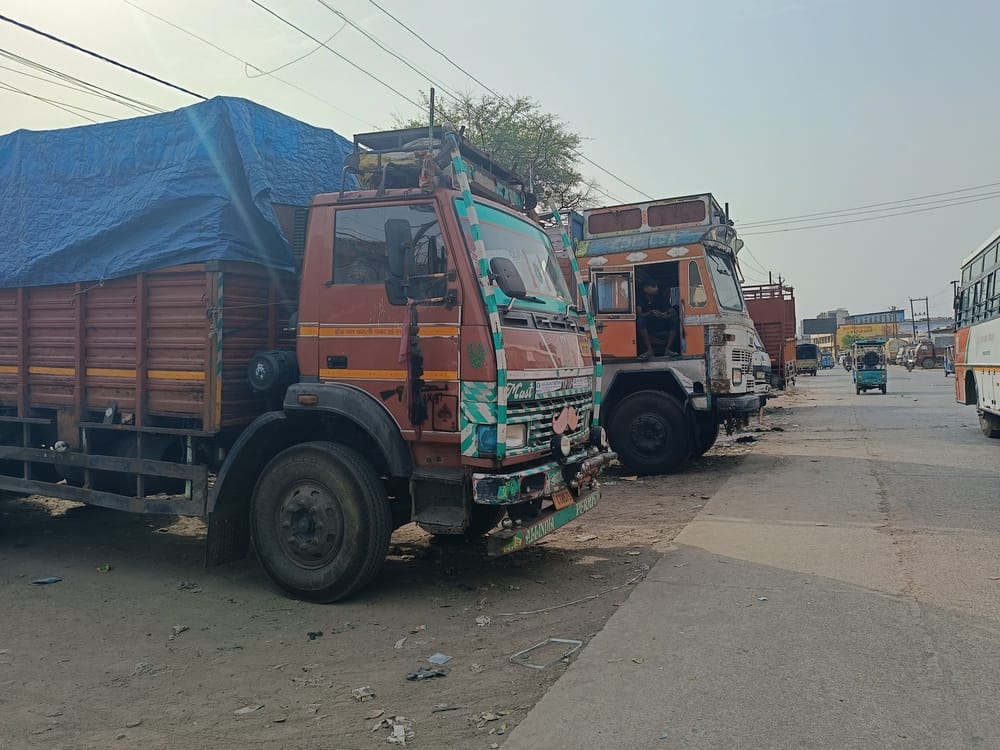 Business in Delhi Paralyzed by Transporters' Strike