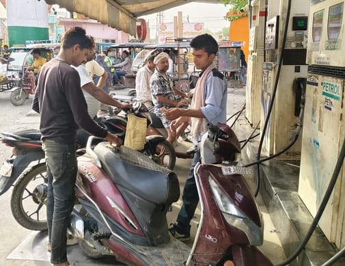 In Hathras, petrol is 99.16 and diesel is 92.50 per liter.