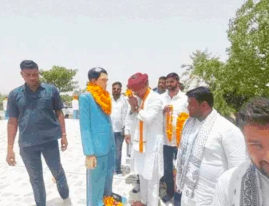 Tribute to the 73 Martyrs of the Gurjar Reservation Movement: Community Members Pay Homage in Sikandra