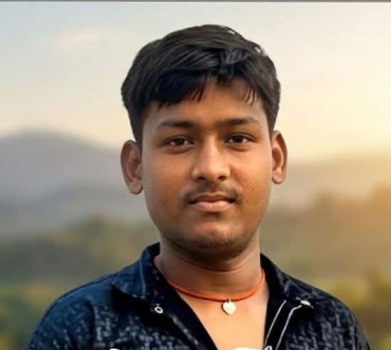 Rajesh had gone to Varanasi to pick up his friend's sister and brother-in-law; when the train was delayed, they went to visit Namo Ghat.