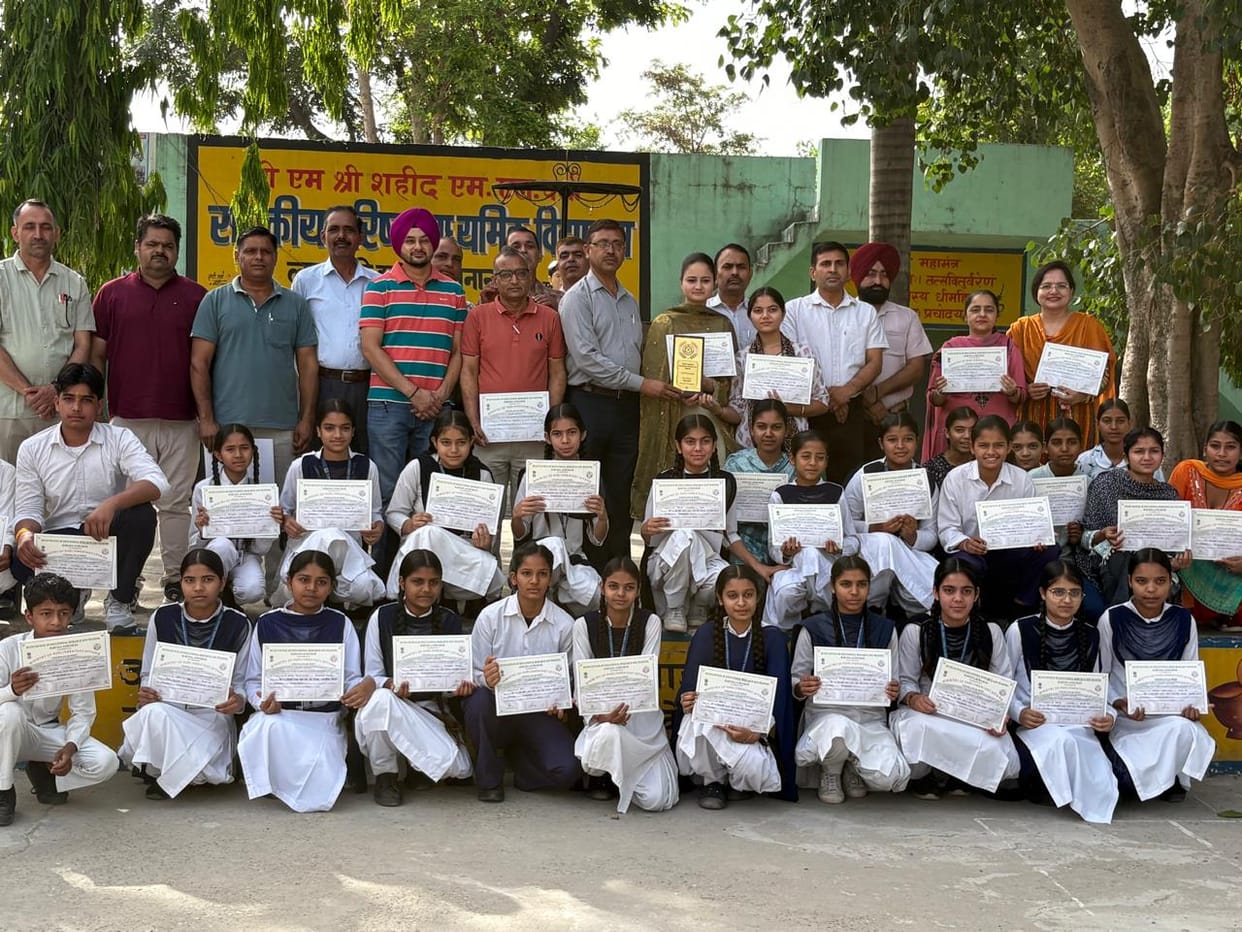 Lalahadi School secured second place in the Youth Parliament Competition