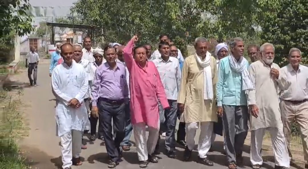 बानसूर में धरना-प्रदर्शन