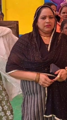 Anita has been inspired by other women and has become an example of self-reliance.