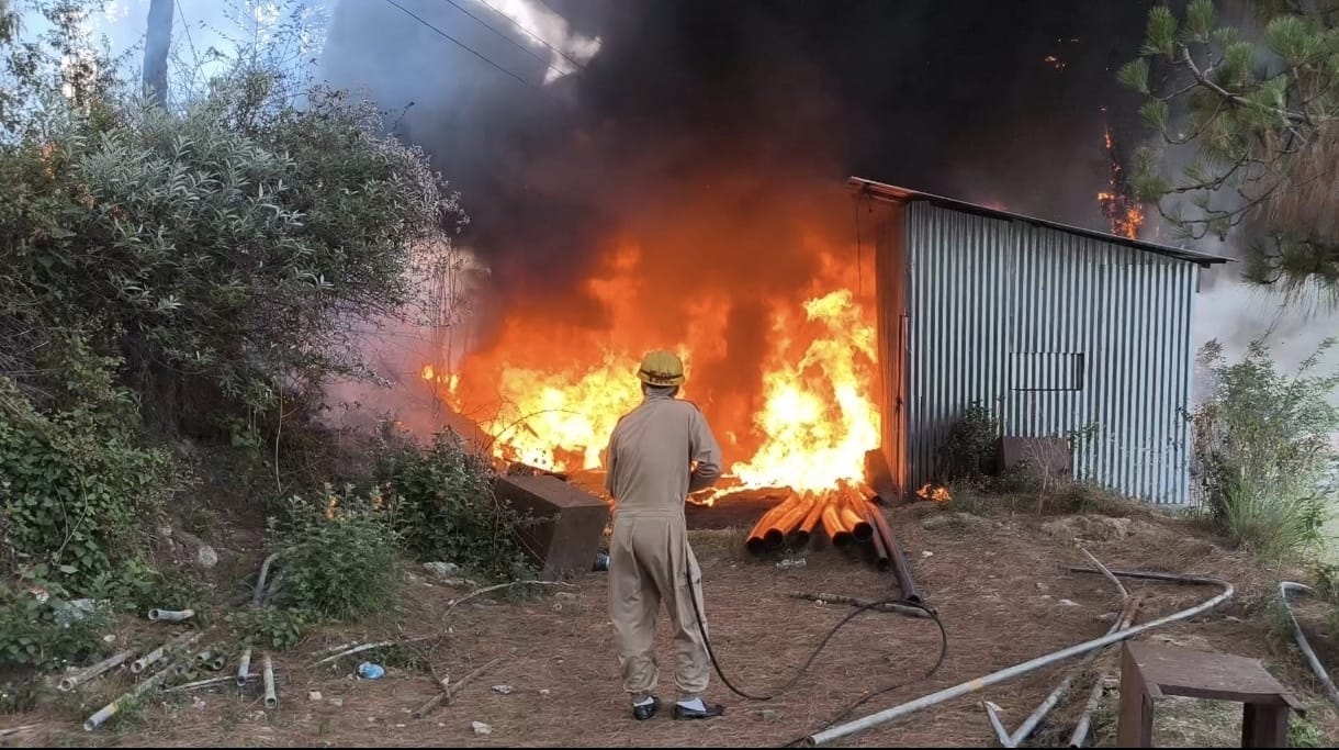Fire breaks out in HDPE pipe warehouse, government property worth lakhs destroyed