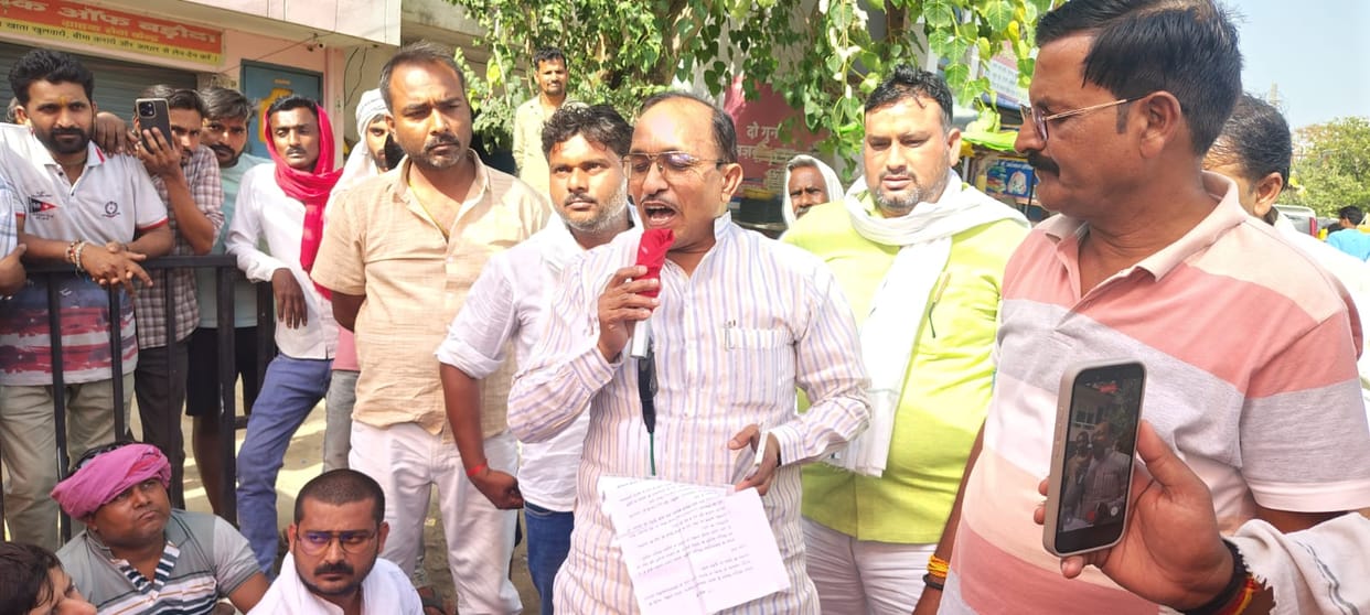 MLA cools anger, ends hunger strike on assurance