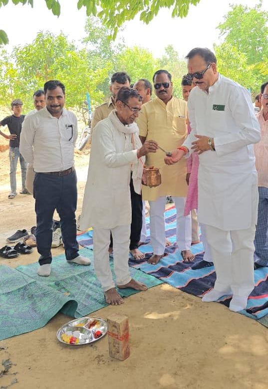 A cowshed with a capacity of 500 cattle will be constructed at Bhahapur Sapha at a cost of Rs 1.22 crore.