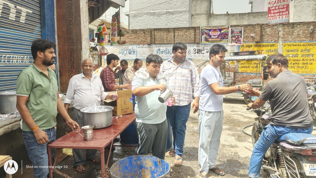 Sharbat was distributed by setting up a stall