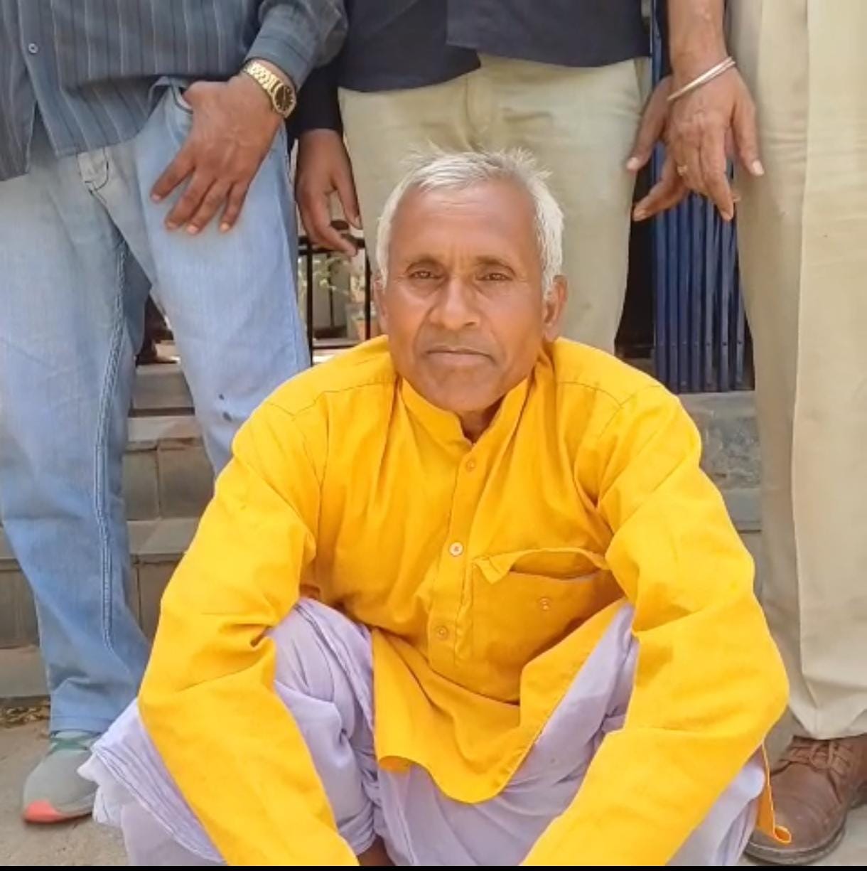 Murder accused arrested after 27 years in saffron garb; he had changed his name to acharya in Jhansi