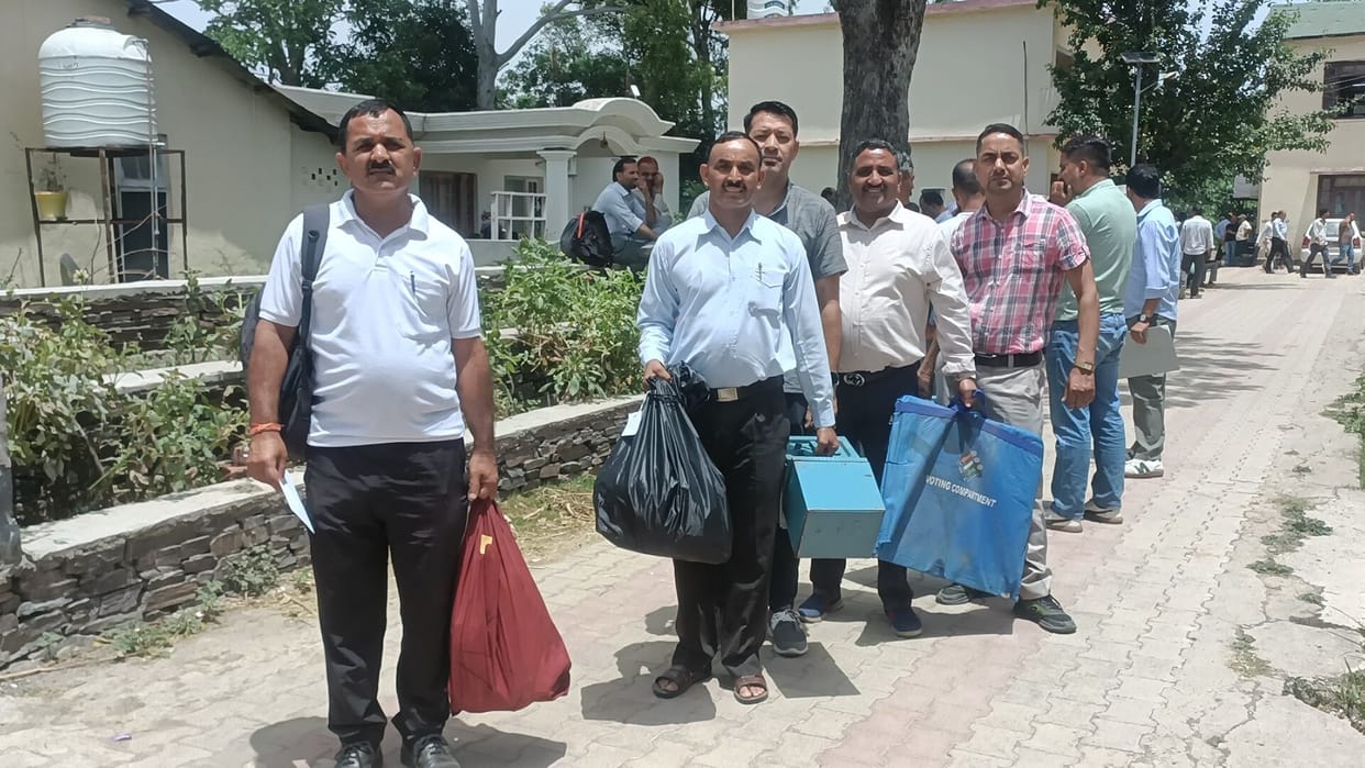 200 police and home guard personnel deployed for Panchayat elections from development block Kunihar