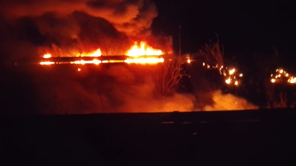 Balotra News: Massive Fire Erupts in Coal-Laden Trailer on Bharatmala Expressway, Driver Jumps to Safety