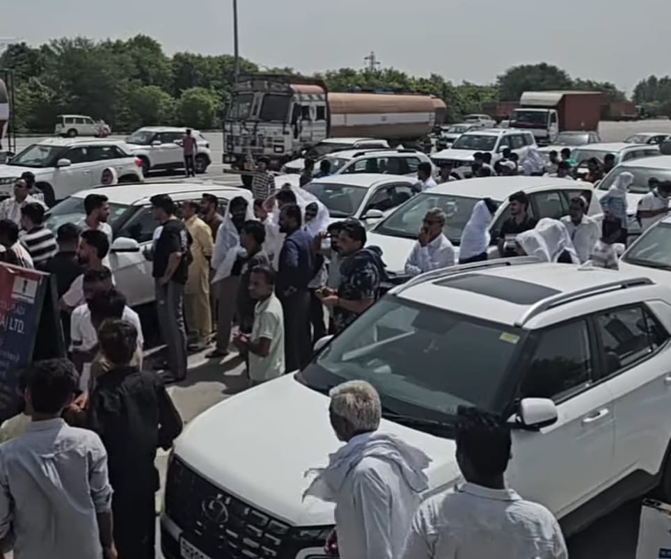 Uproar at Toll Plaza to Demand Tax Exemption