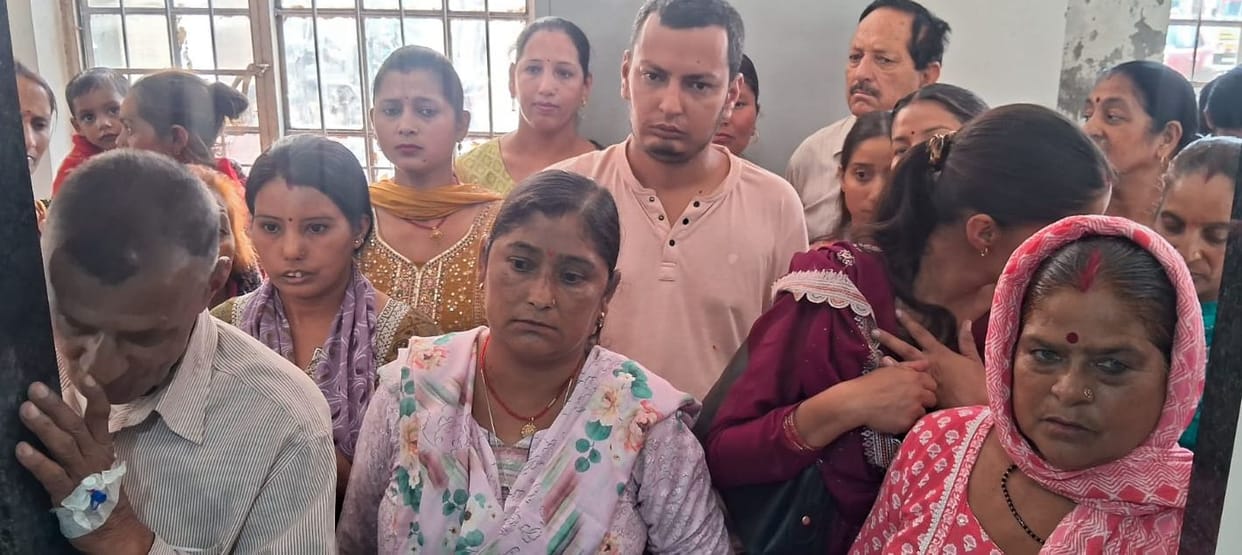 Viral fever and typhoid patients increase in Jogindernagar hospital