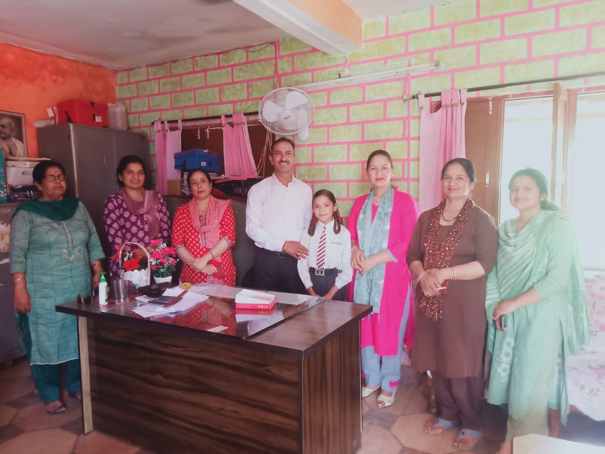 Ayushi got selected in JNV