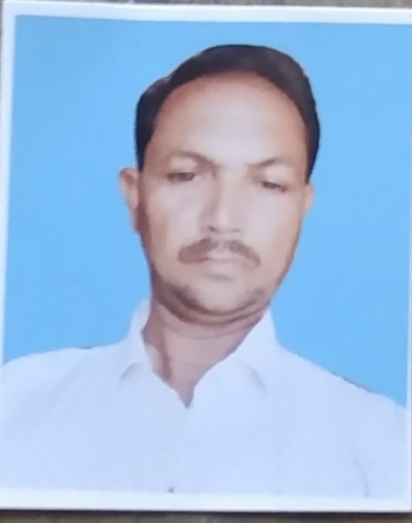 Burnt lineman dies, family blocks road demanding compensation