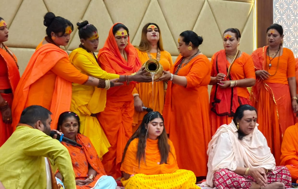 A grand gathering of Kinnar Mahamandaleshwar and saints in Shahdol, 6 Kinnars return home to Sanatan Dharma