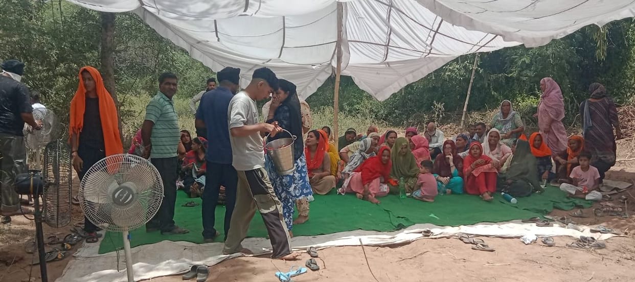 Women's protest continues against waste management company in Dabhota