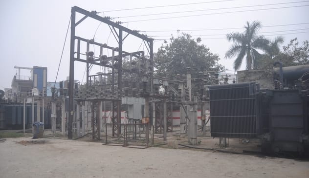 Voltage reduced by up to 1500 at power stations due to tripping-low voltage equipment becomes showpiece
