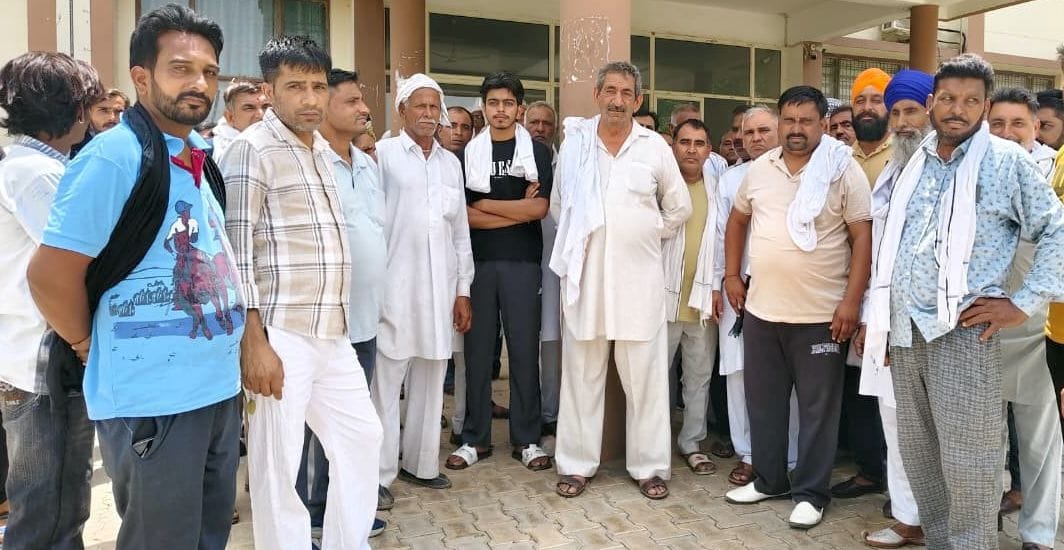 Demand raised for providing compensation to the affected farmer.