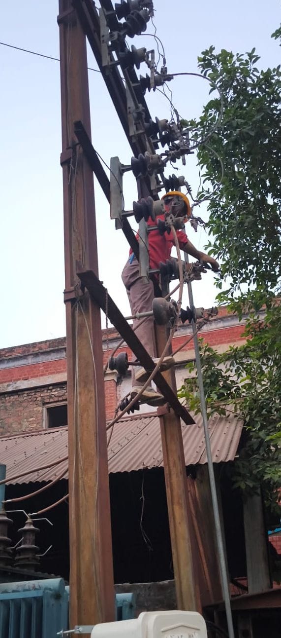 Feeders remained down due to snapped wires and burnt transformer leads, leaving residents in distress amidst the heat.