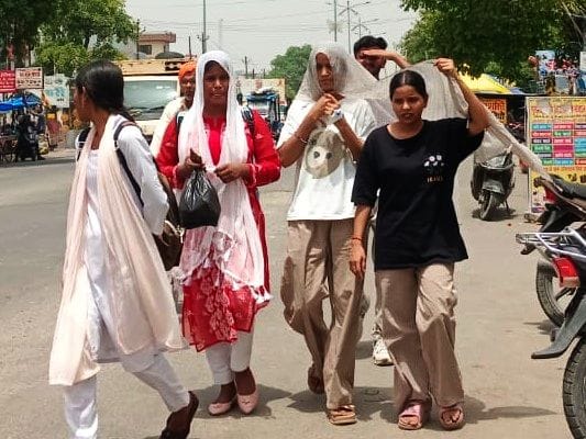 Administration's Claims Remain on Paper... People Wander in Search of Water