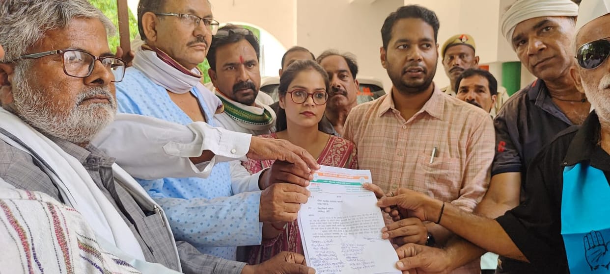 Congress protests Mahoba incident