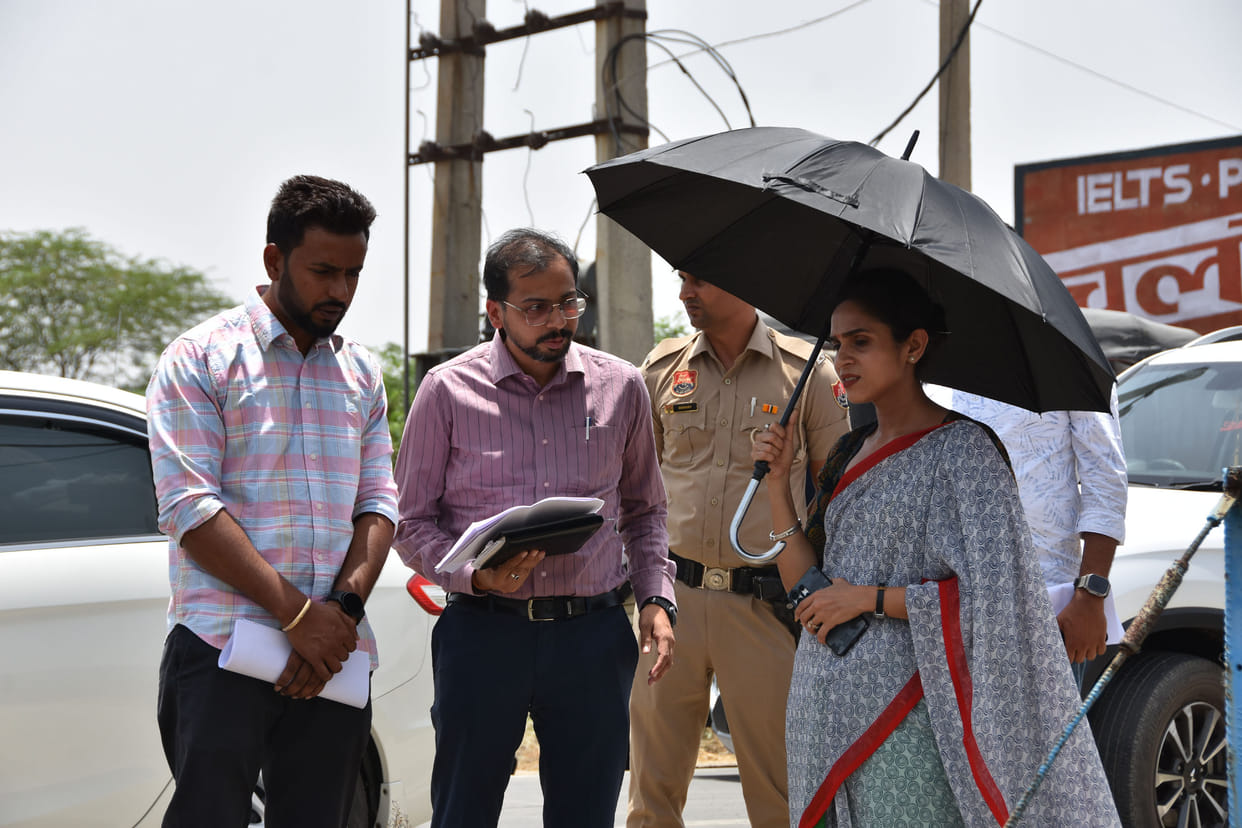 Officials should complete the work of cleaning all drains and sewers: DC
