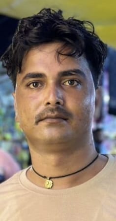 Laborer's body found hanging from a rosewood tree, murder charge