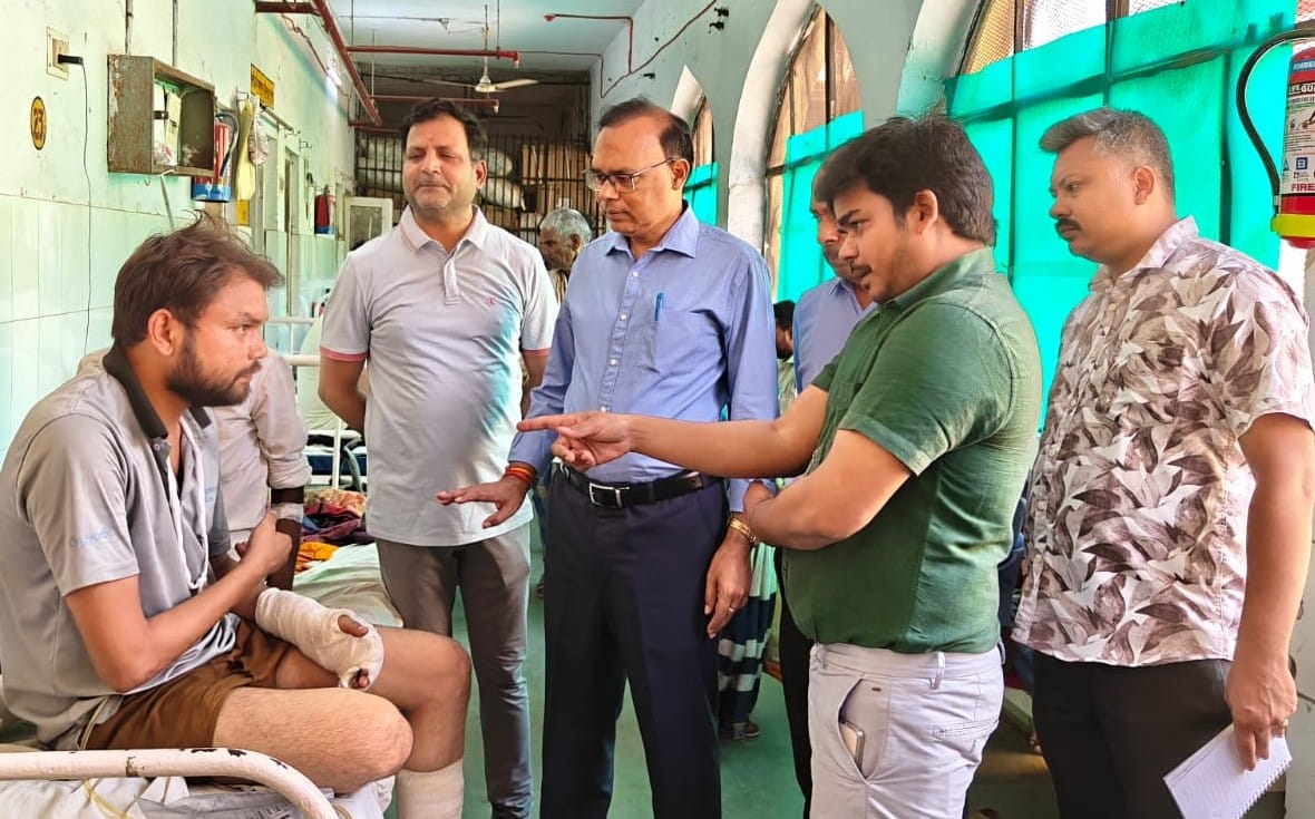 1 doctors and 17 employees were found absent, their salaries were withheld