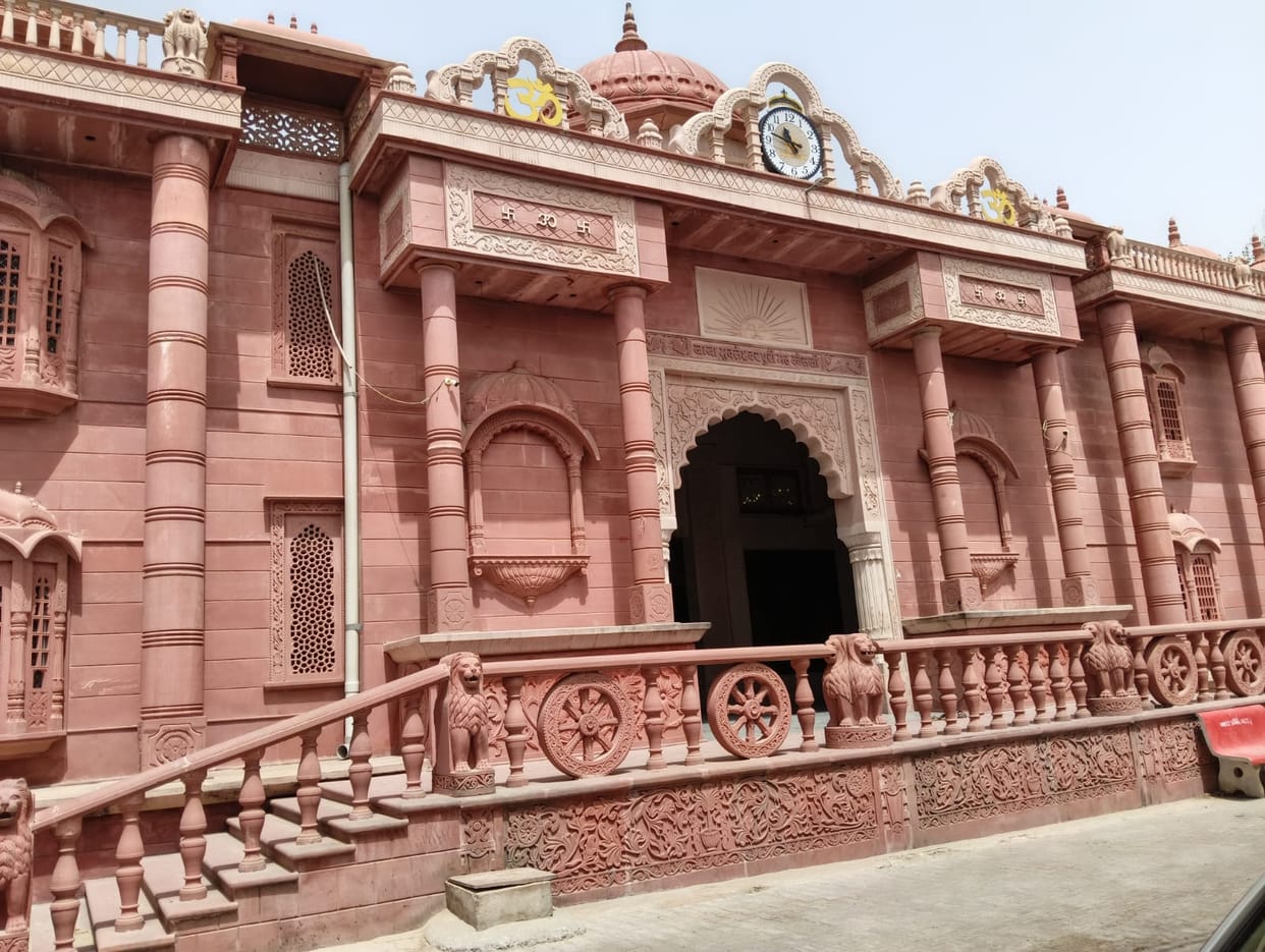 Kosli is known for its 52 bungalows, and its 900-year-old history is still alive.