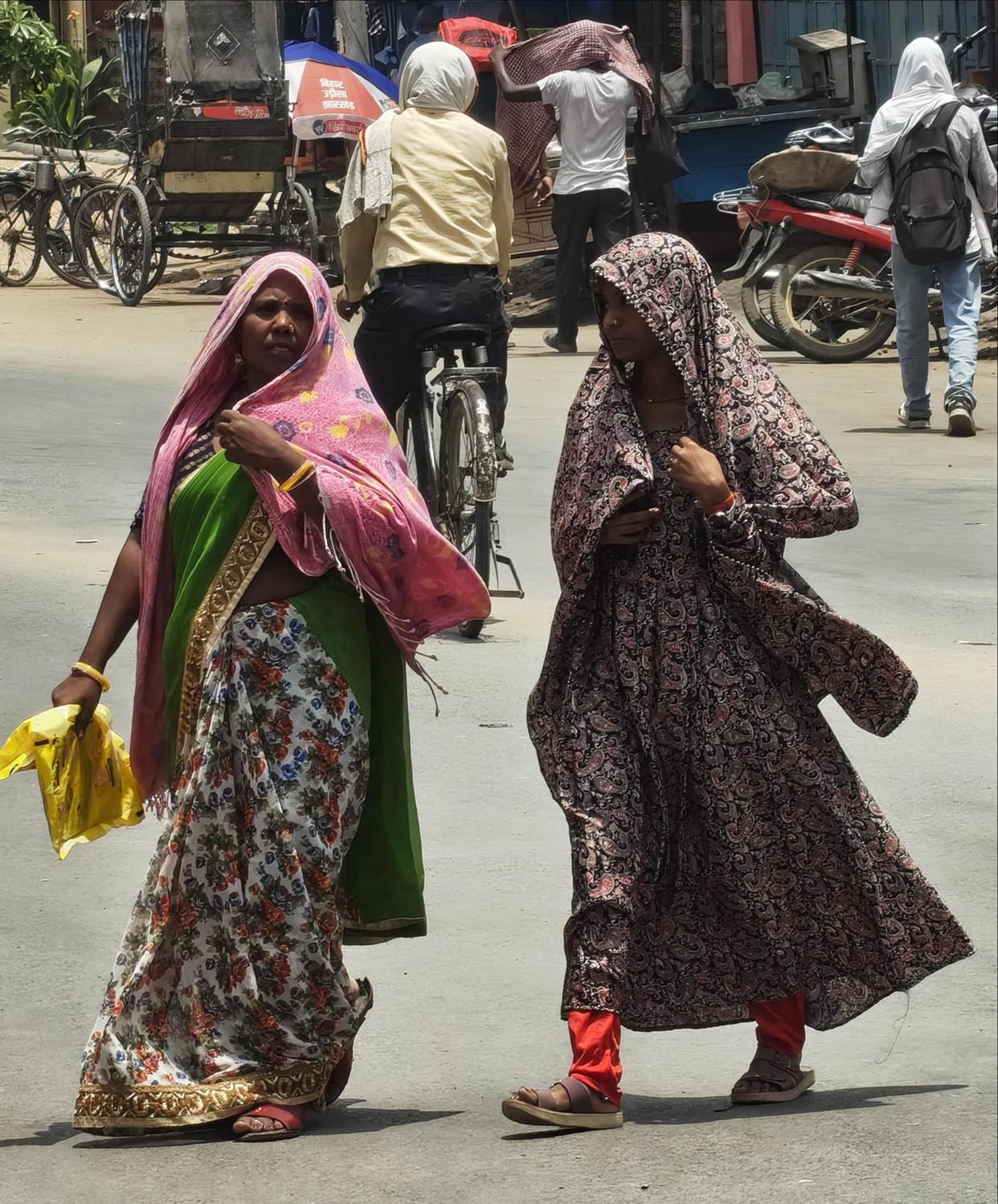 First day of Nautapa: 40-degree heat and a 10-hour blackout leave people in a state of panic.