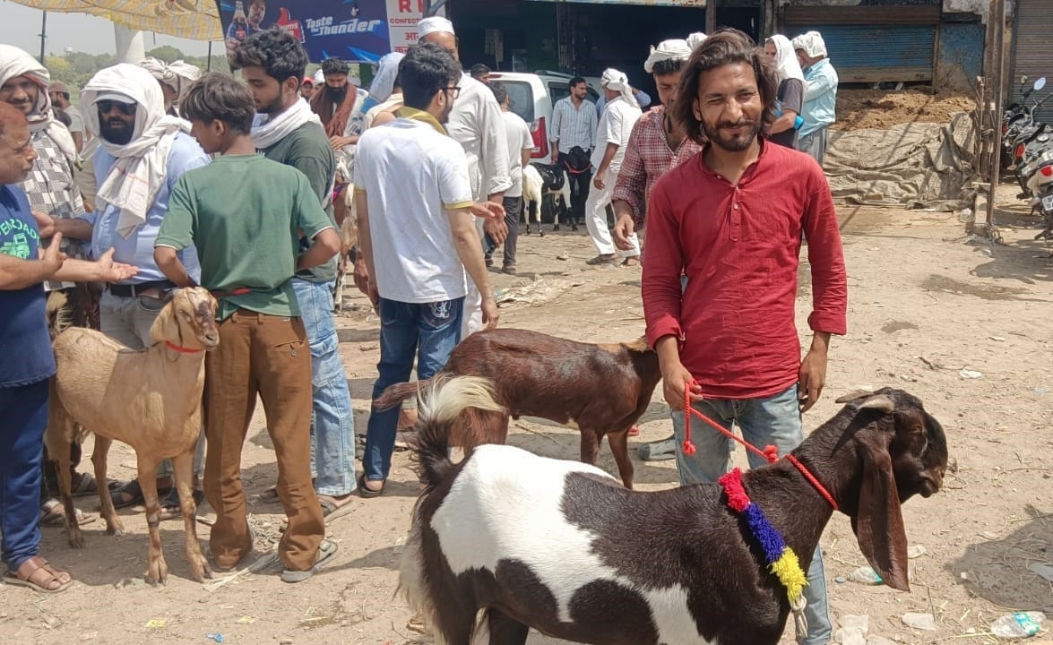 Bakrid will be celebrated tomorrow, prayers will be offered at 7 am in the Idgah.