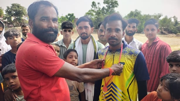 Anwar 11 and Singahi 11 registered a resounding victory
