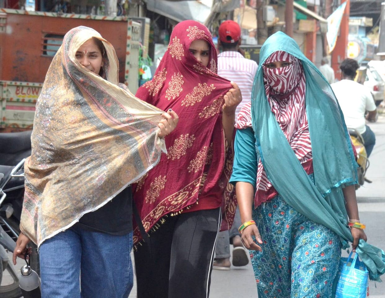 Heat wave to continue for two more days, rain alert on 28th