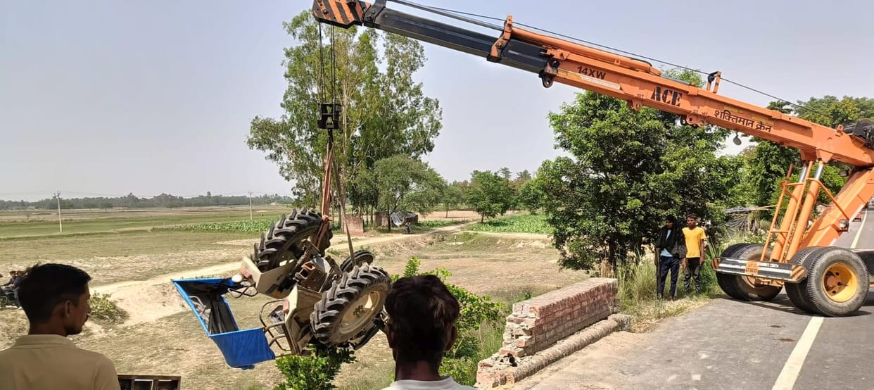 Wheat-laden trolley overturns on roadside, driver injured