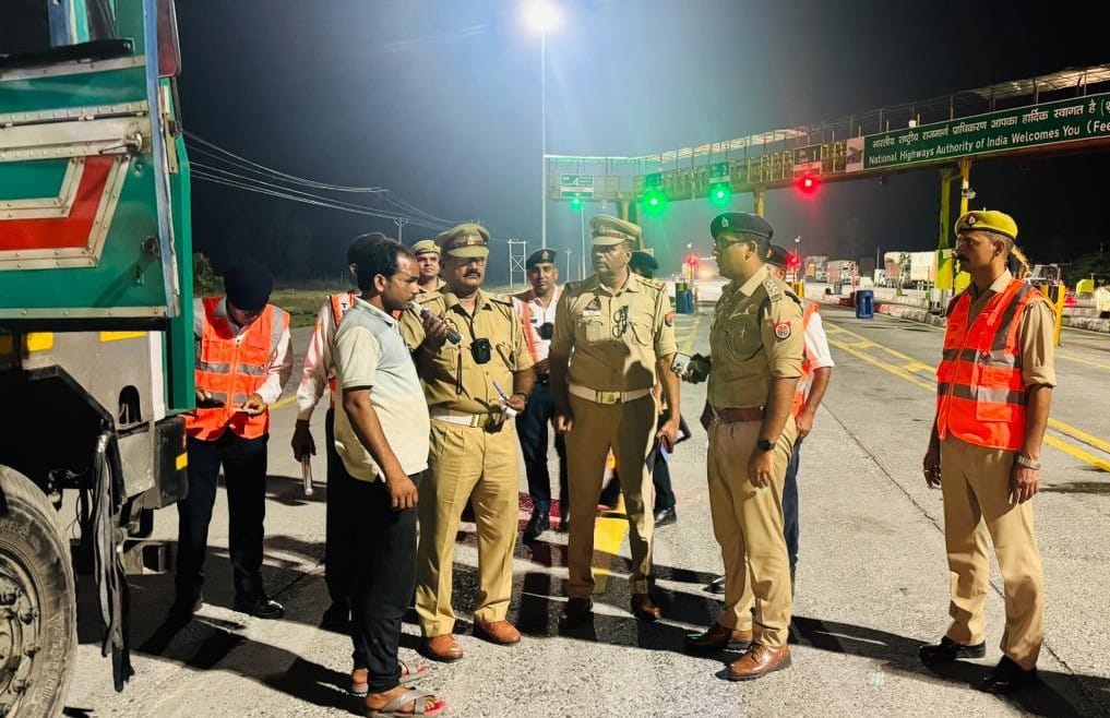 1,051 Vehicles Fined in Special Drive; Stunt-Performing Bike Seized