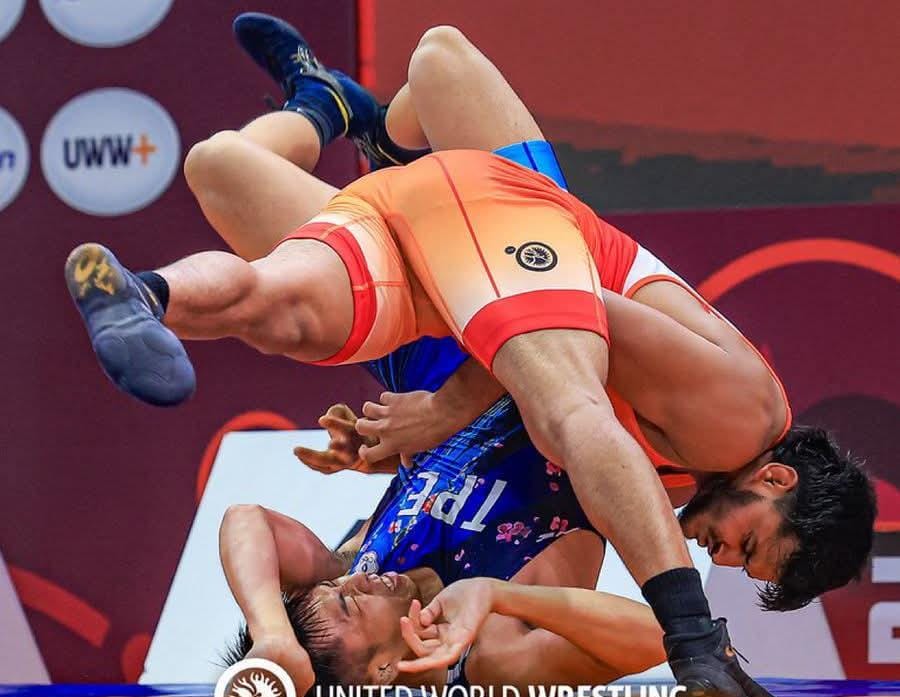 Hisar wrestlers Sachin and Rohit shine in Vietnam, win bronze medals