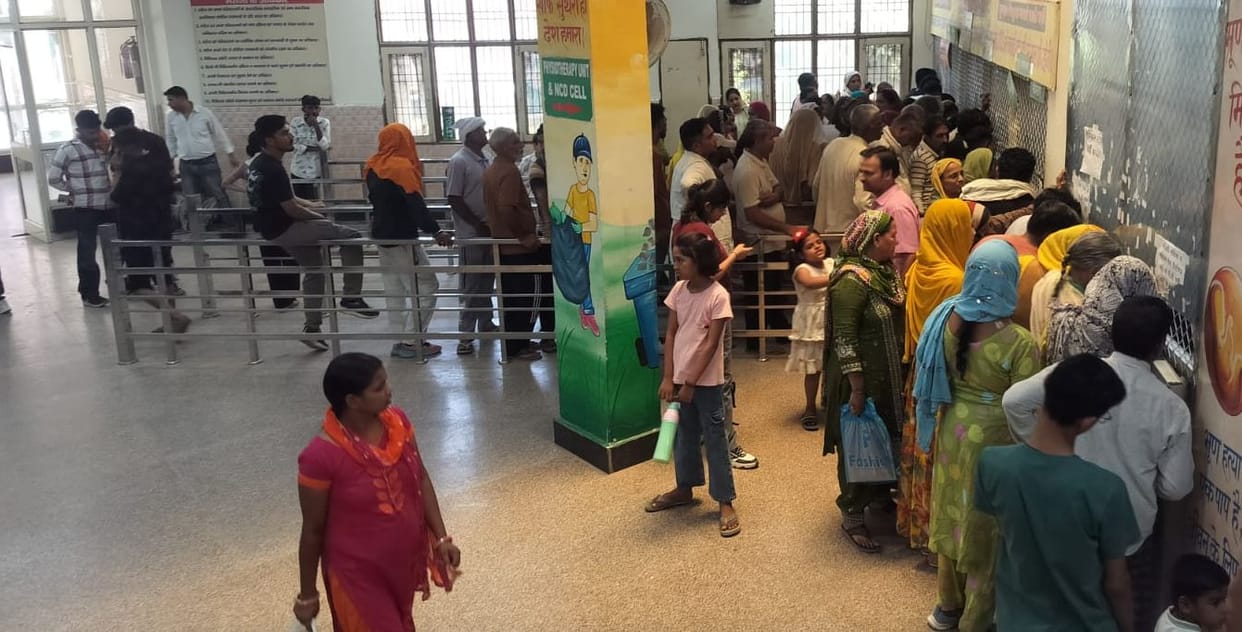 Crowding Increases in OPD Due to UPS Failure; Slips Issued Manually for an Hour and a Half