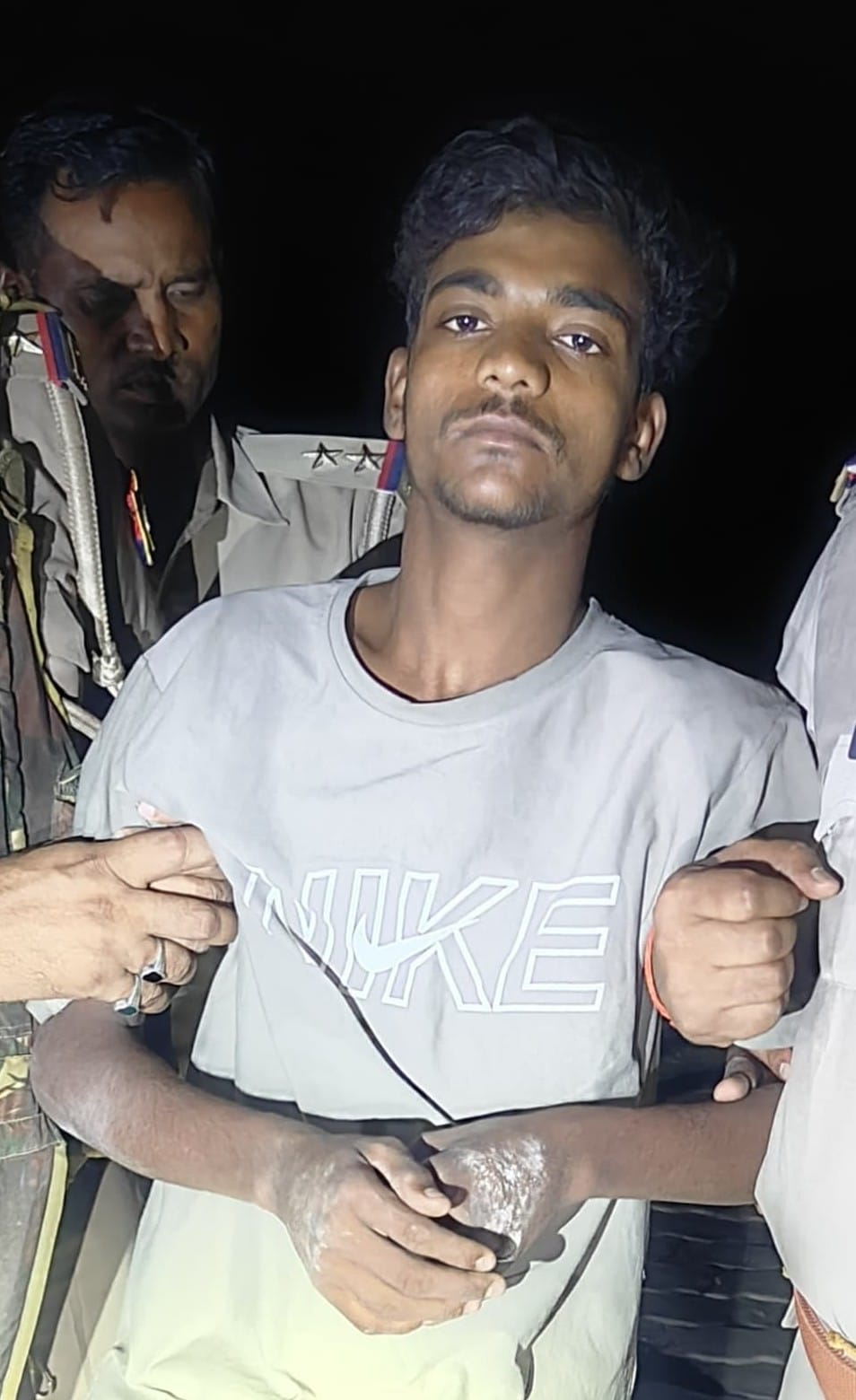 Accused of snatching shot in encounter, arrested