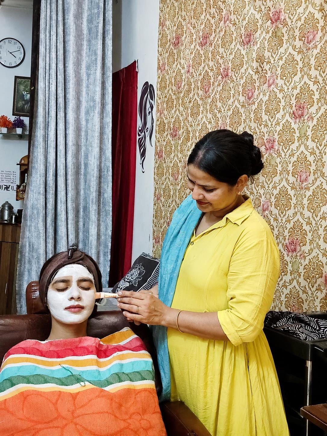 A Neem and D-10 Face Pack Is Preserving the Beauty of the Face.