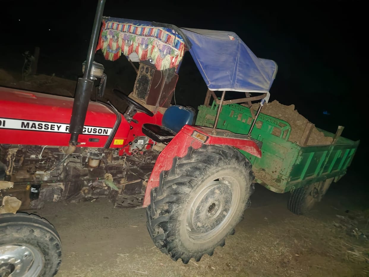 Police raid illegal mining, seize bulldozers and tractor-trolleys loaded with soil