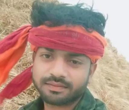 The body of a dholak player was found hanging from a tree.