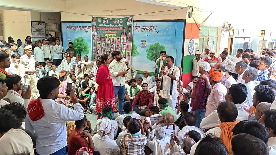 If the problems of the farmers are not resolved then there will be an indefinite strike.