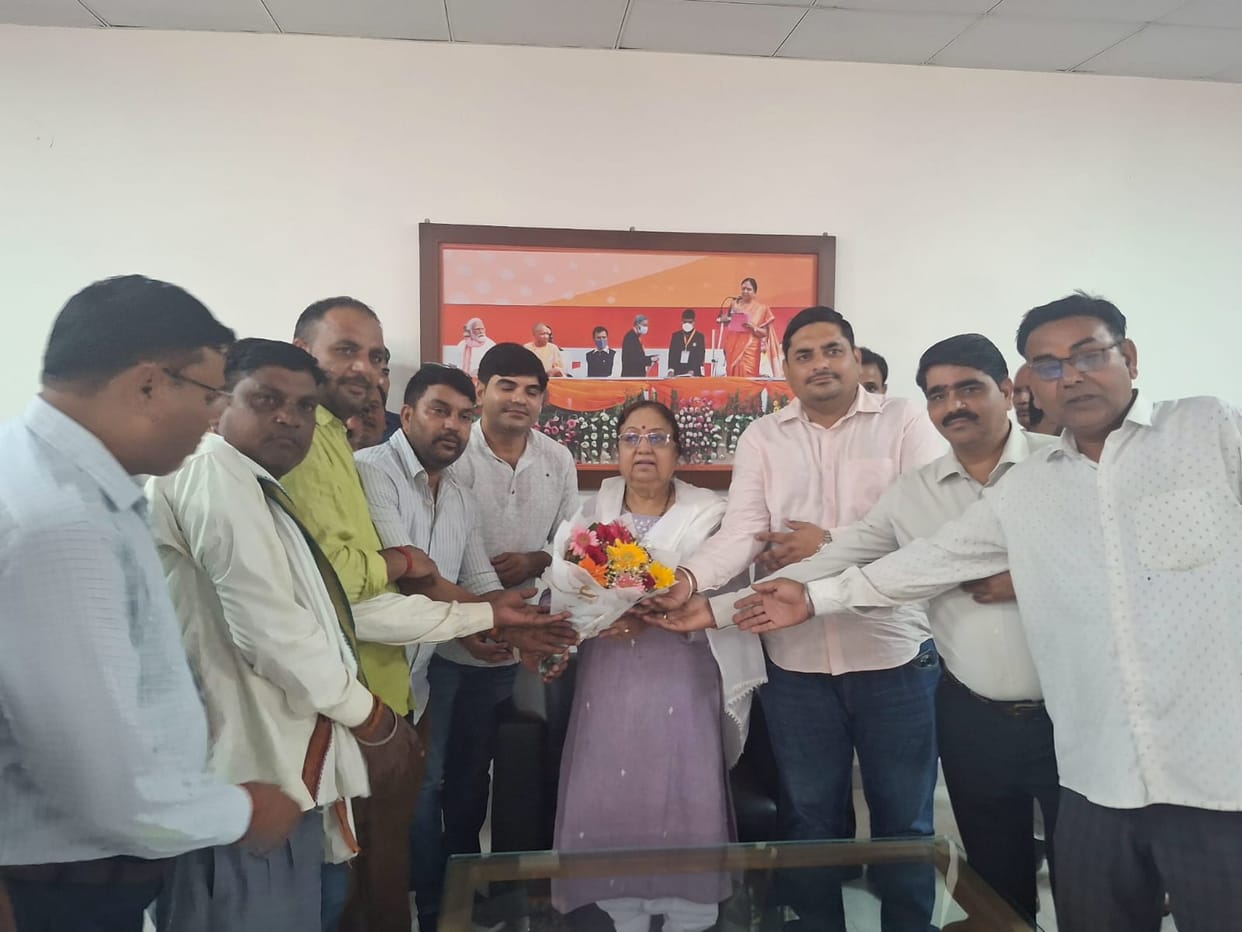 Cabinet Minister boosted the morale of the Pradhans