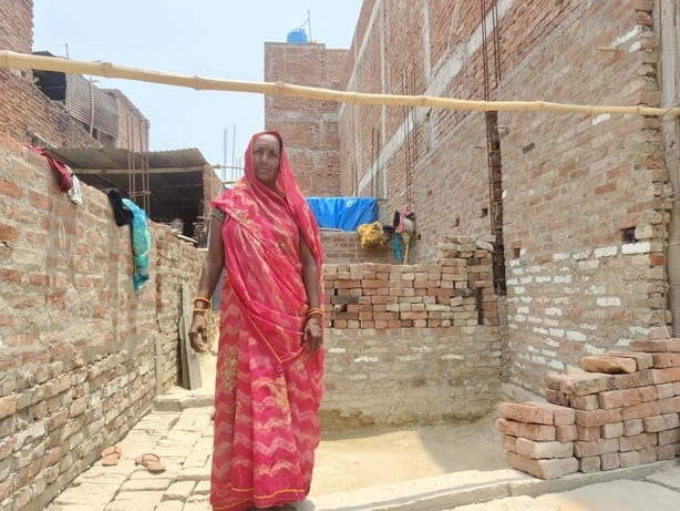 Second installment not received in the accounts of 200 beneficiaries of PM Urban Housing Scheme