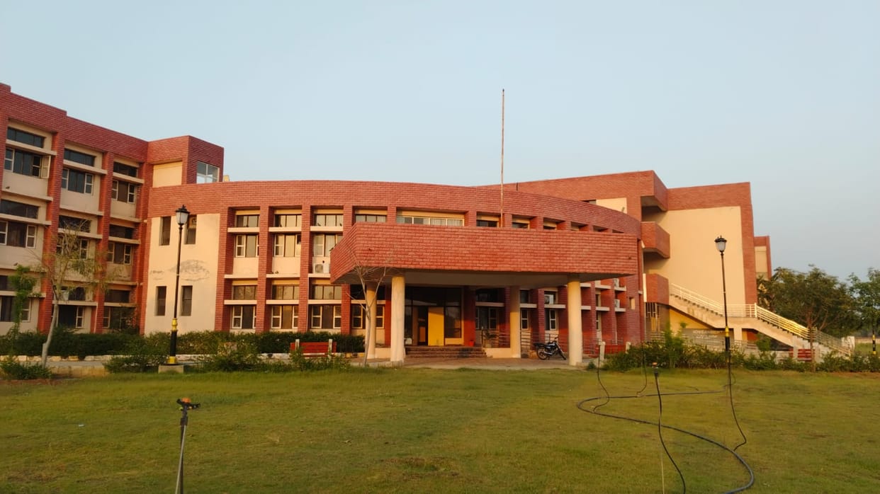 BA-BCom course in Mandhi Hariya Government College