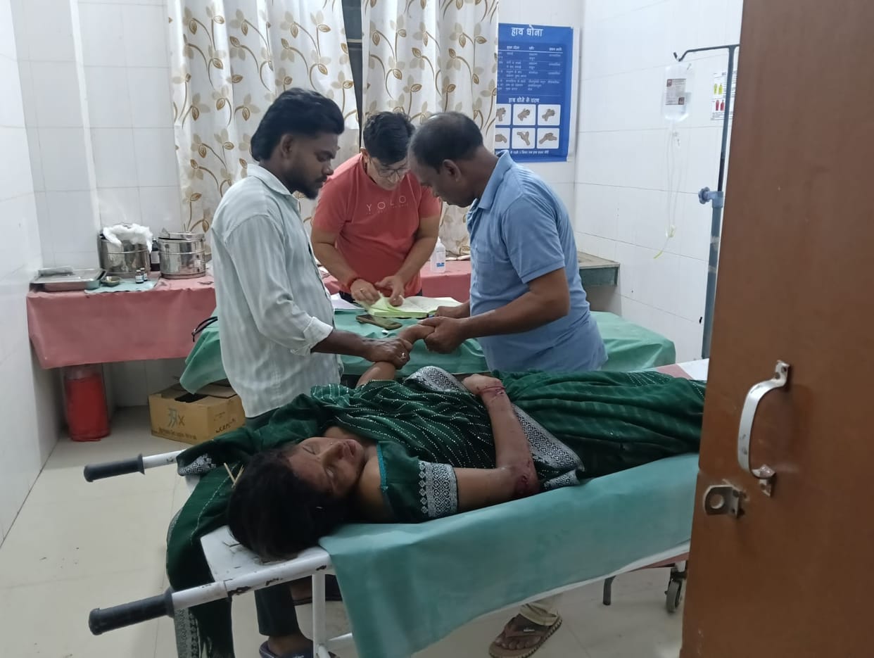 Pickup truck collides bike and tractor two dead woman and young girl injured chaos and cries ensue
