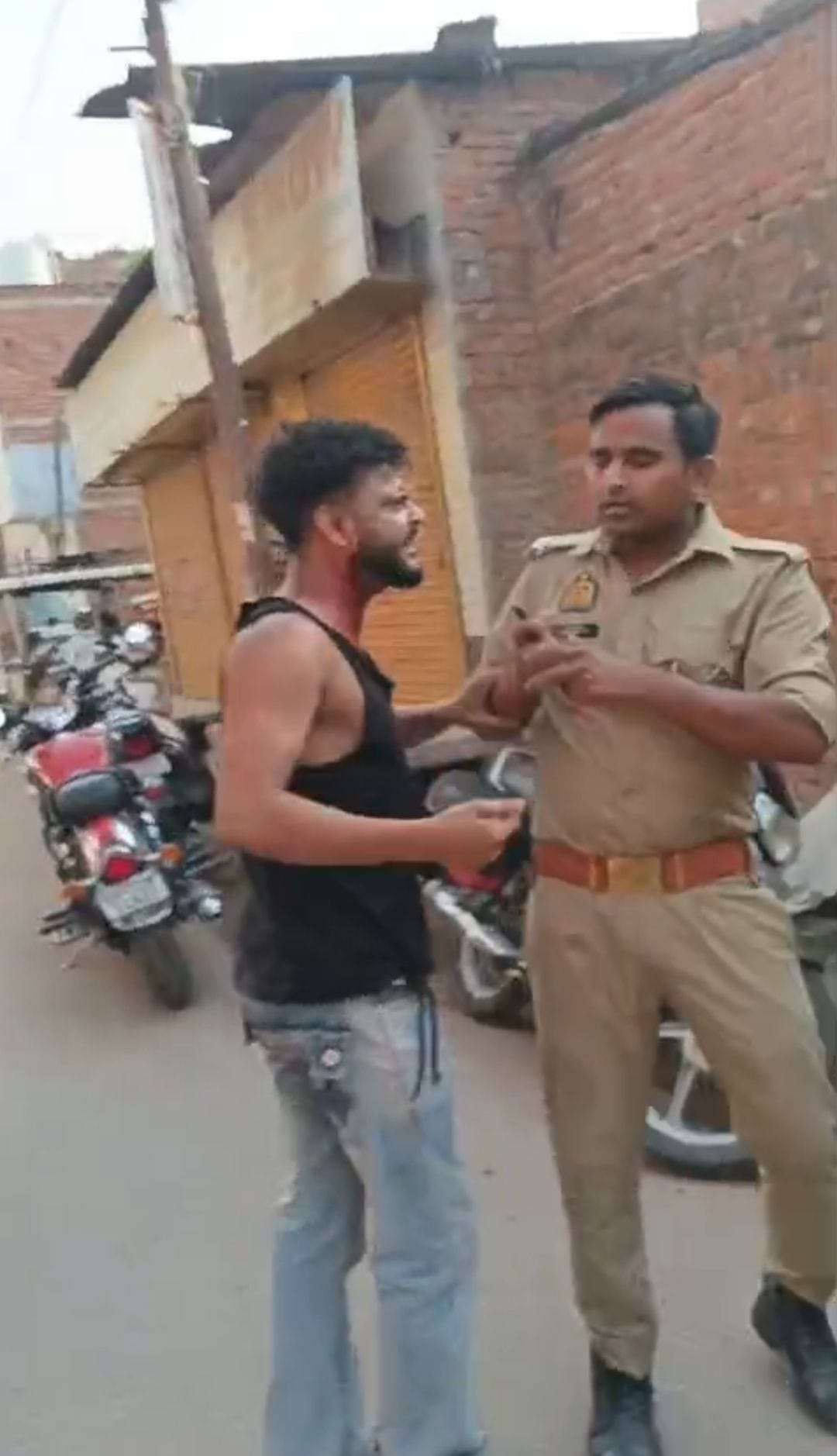 To evade arrest, the accused attacked himself