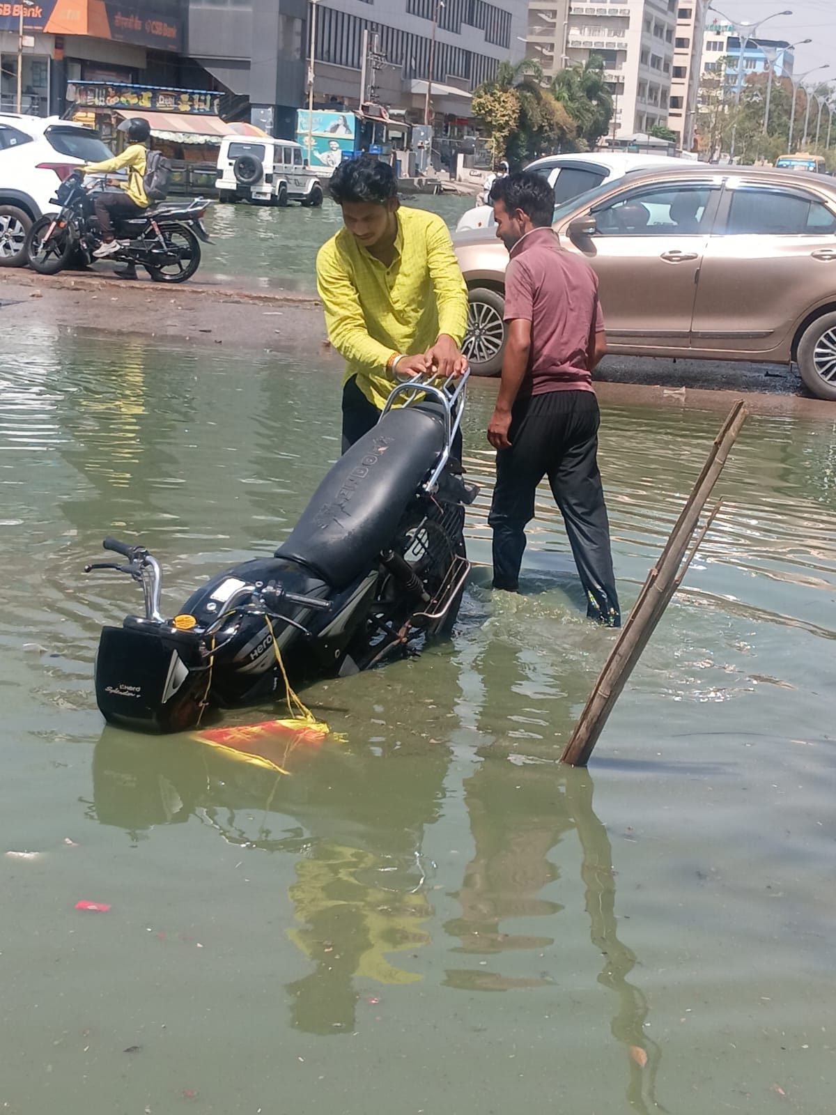 Bhiwadi bypass submerged again without rain, water accumulated up to 3 feet