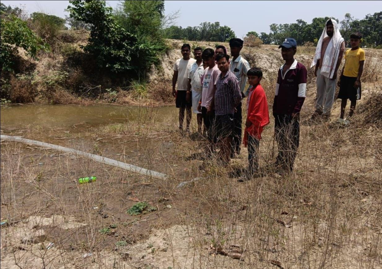 Amrit Sarovar is being filled by running tube wells for animals and birds.