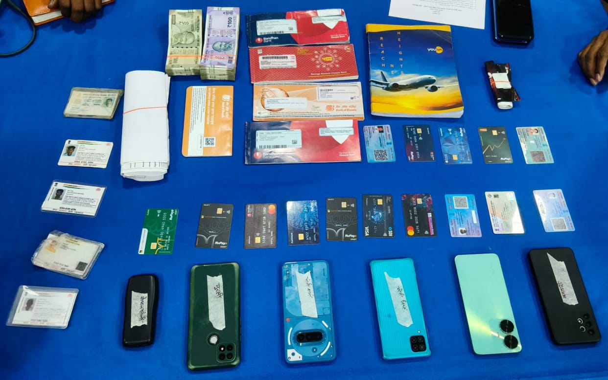 Supela police arrested six Rajasthani cyber fraud accused